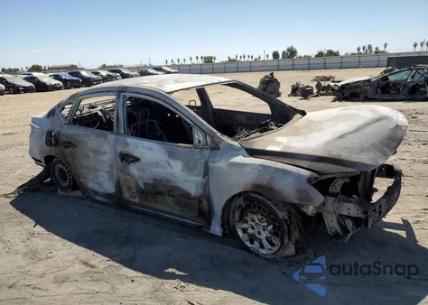 2013 Nissan Sentra S z USA, uszkodzony, nr VIN 3N1AB7AP6DL751876